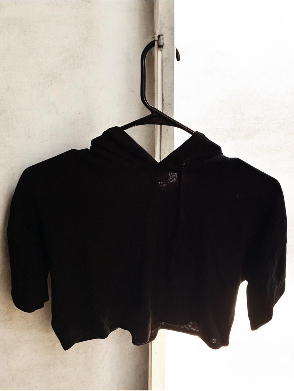 Black Cropped Hoodie Top - Women